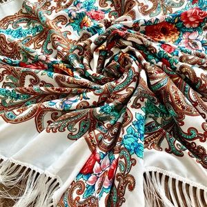 Shawl , Russian national decoration, accessory. Павло-Посадский платок, Women’s